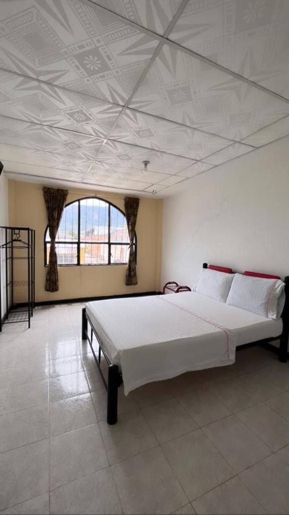 Hotel Los Balcones Токайма Экстерьер фото