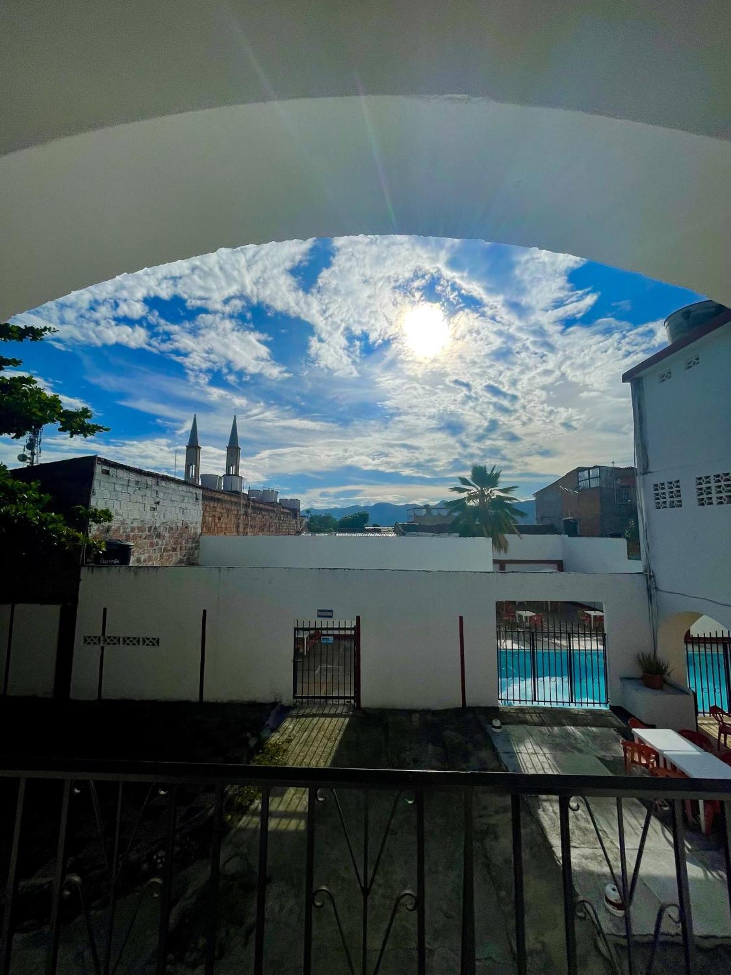 Hotel Los Balcones Токайма Экстерьер фото
