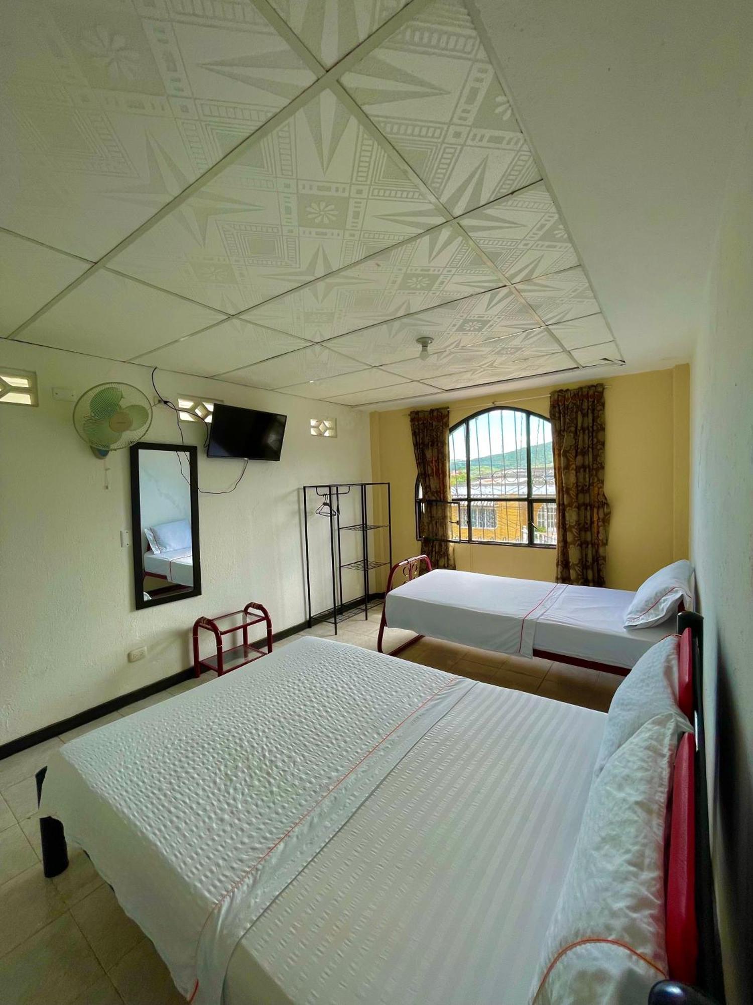 Hotel Los Balcones Токайма Экстерьер фото