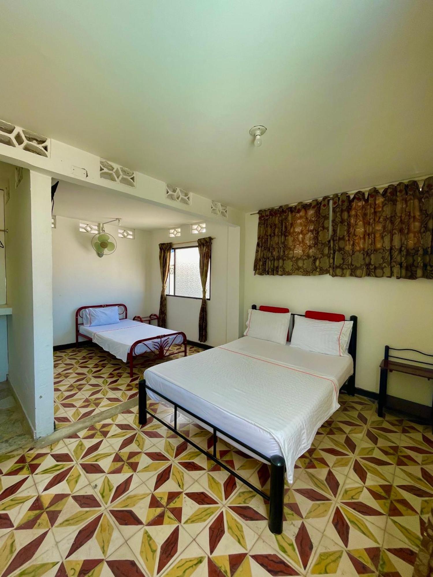 Hotel Los Balcones Токайма Экстерьер фото